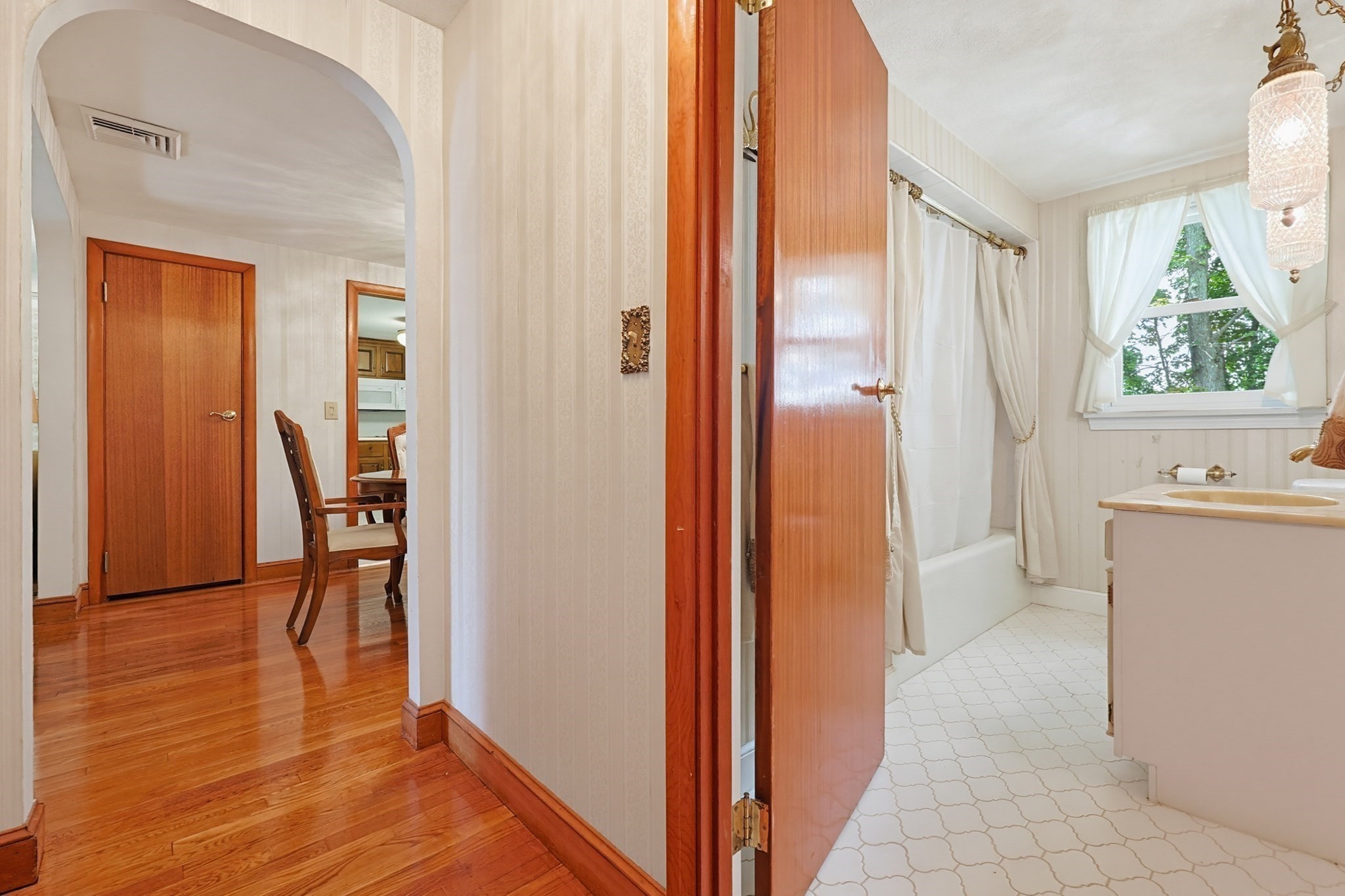 11 Preston St, Wakefield, MA 01880 - Image 17