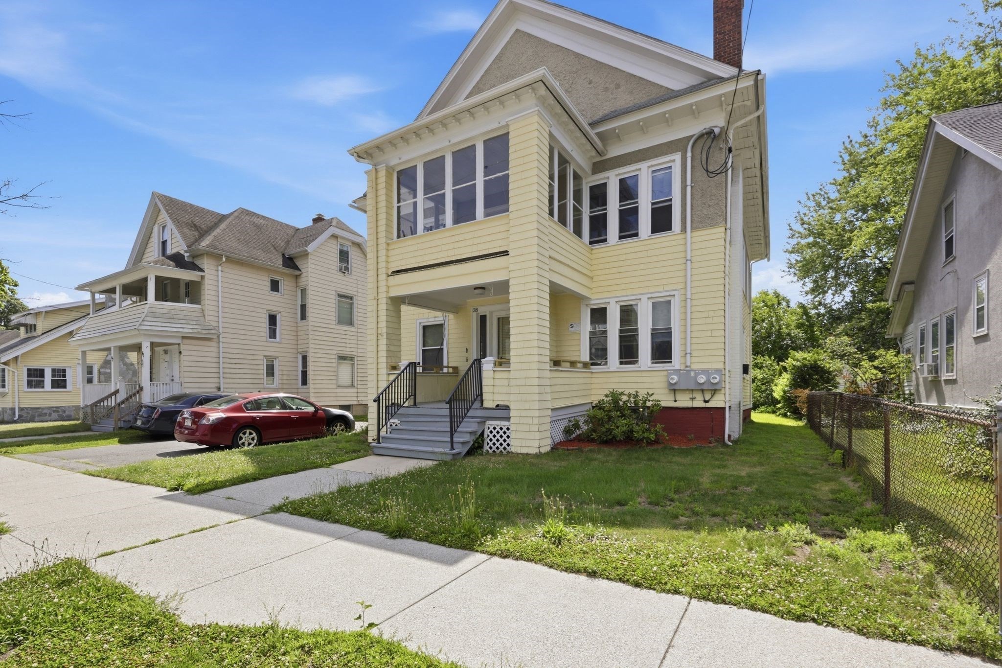 36 Belvidere St, Springfield, MA 01108
