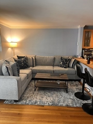 153-155 W 6Th St, Apt 3