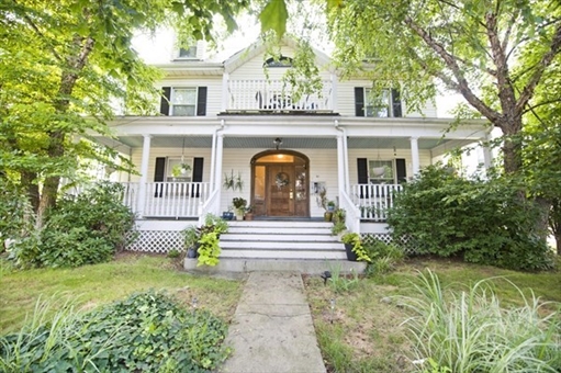 35 Pleasant St, Apt 1F