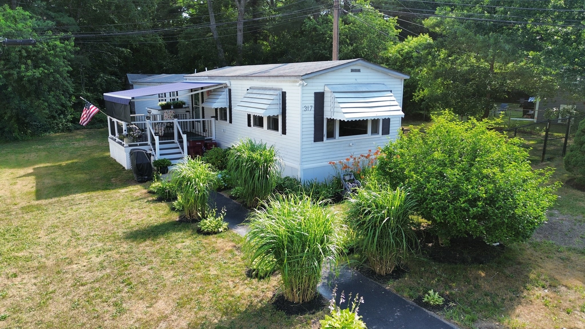 317 W Grove St, Middleboro, MA 02346