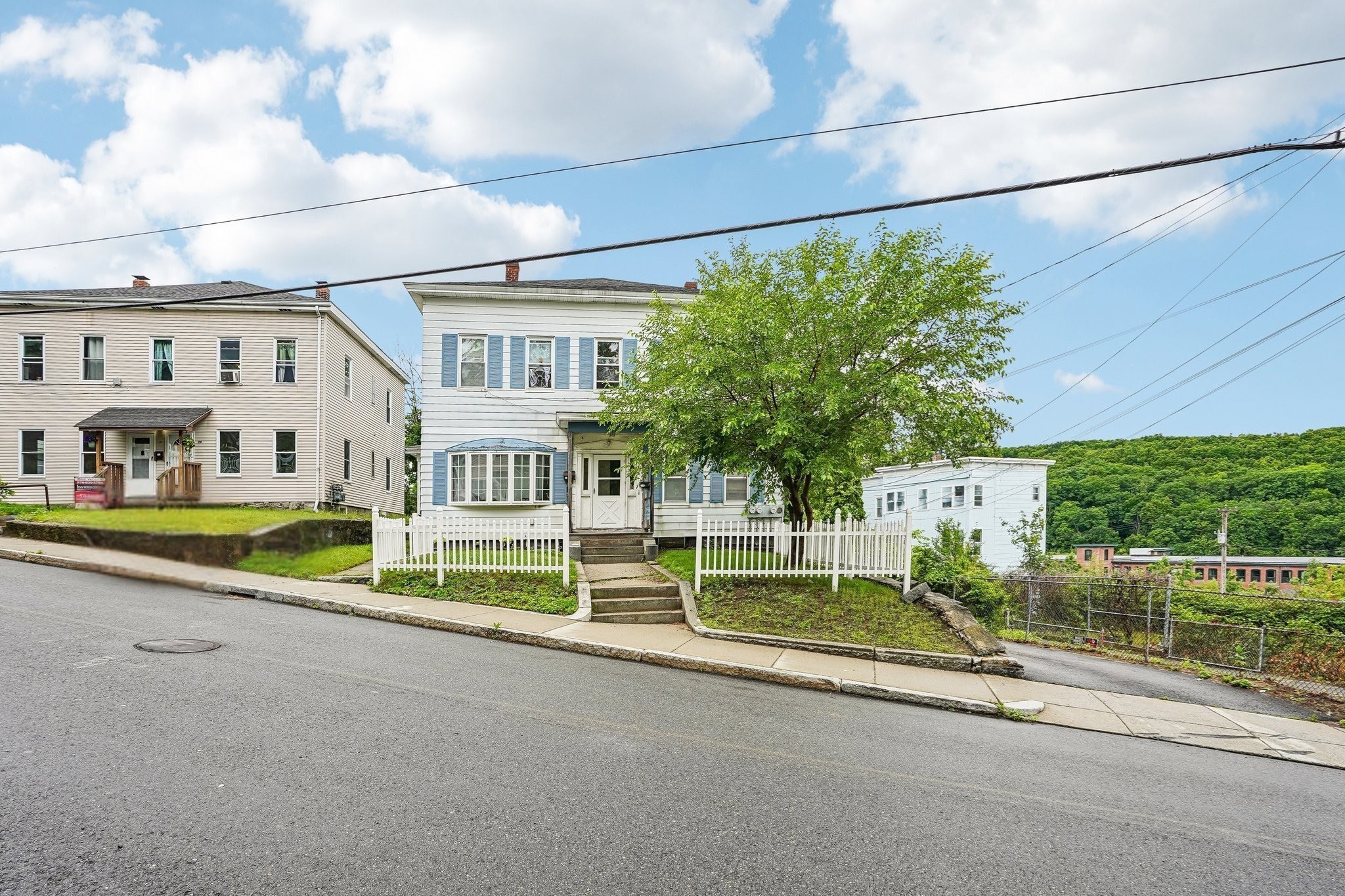 25 Beech St, Fitchburg, MA 01420