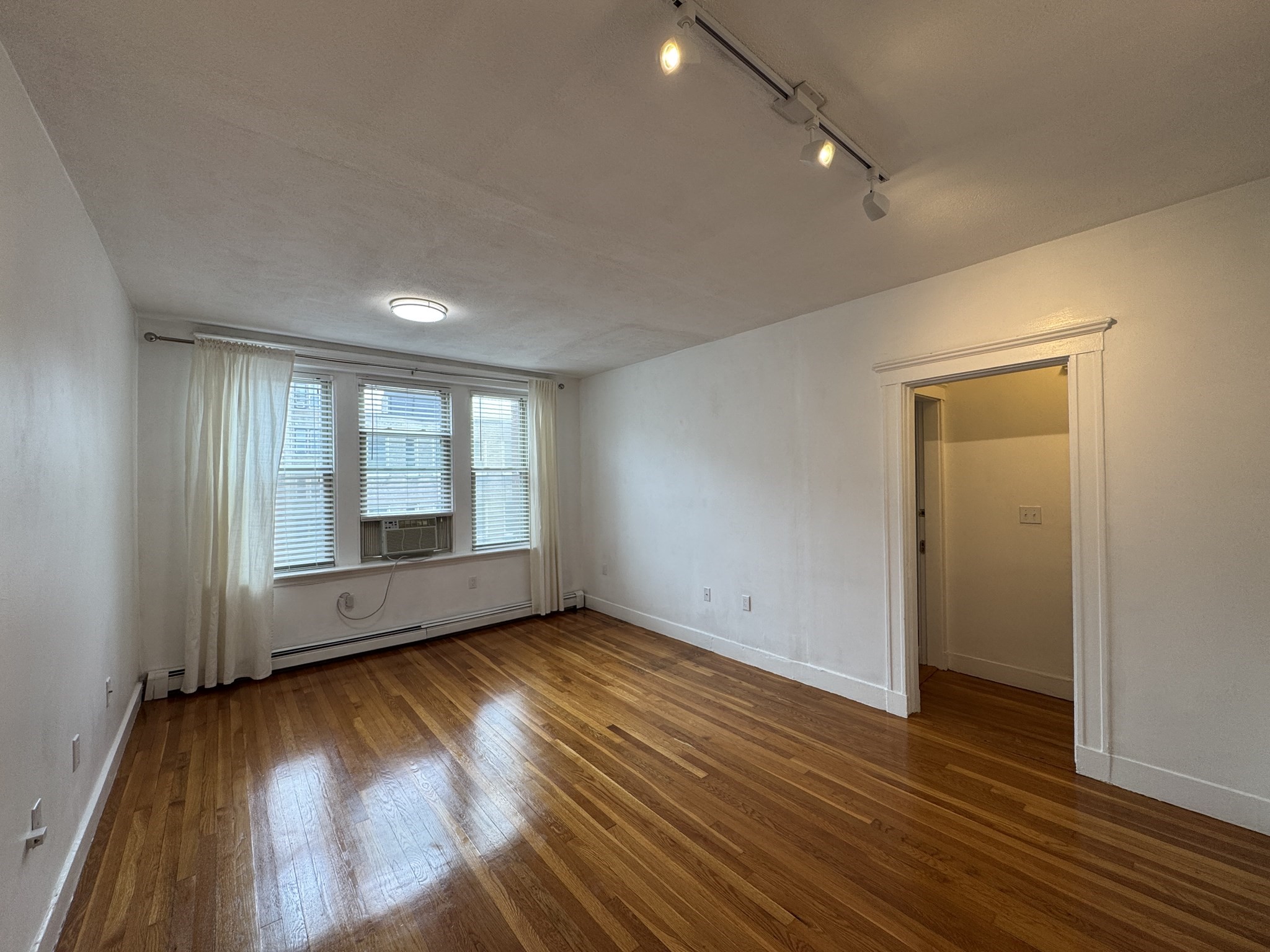 32 Ransom Rd Unit 11, Brighton, Boston, MA 02135 - Image 3