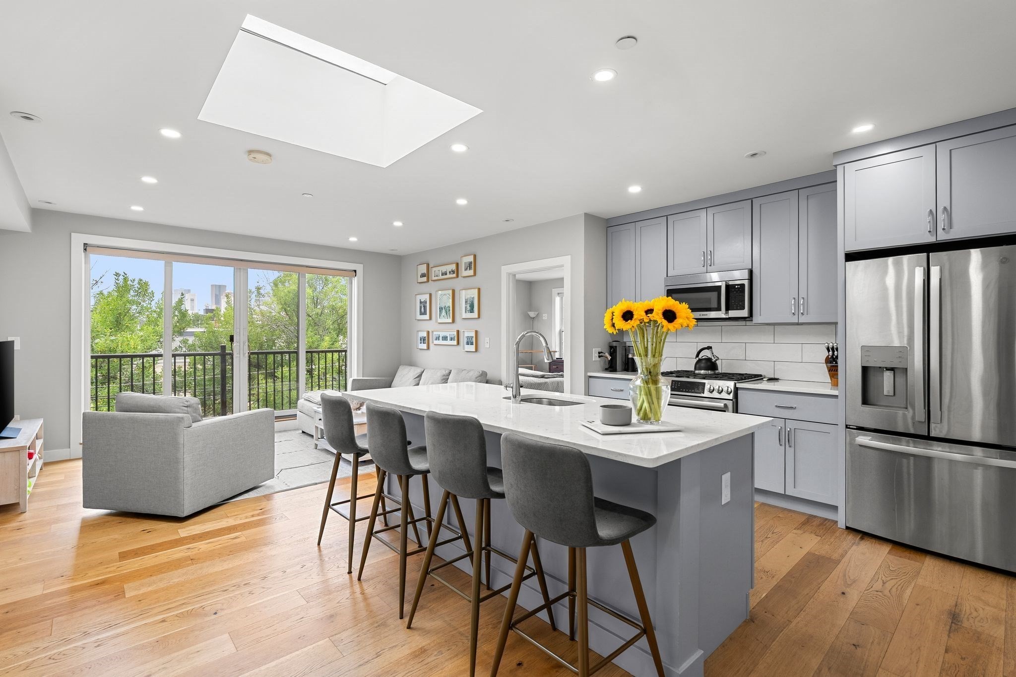 10 Everett St Unit 402, East Boston, Boston, MA 02128