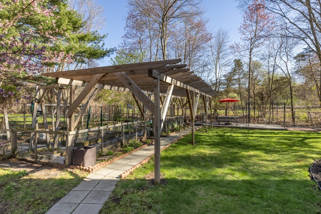 255 Worthen Rd East, Lexington, MA 02421 - Image 32
