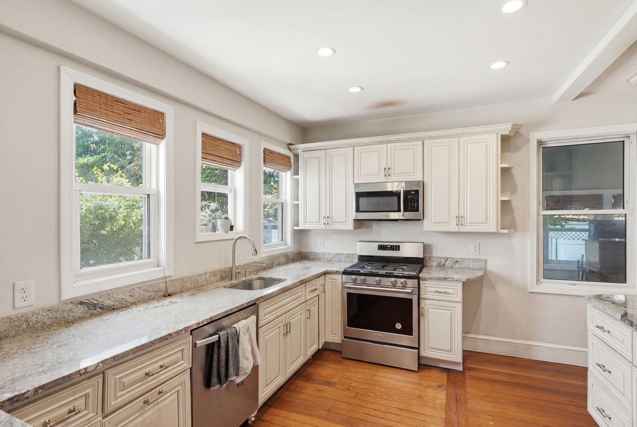 12 Newcastle Road, Brighton, Boston, MA 02135 - Image 32