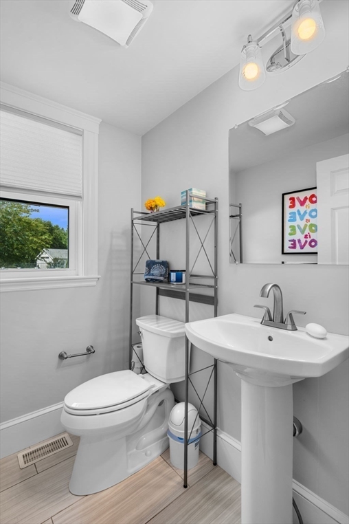 103 Sylvan St, Danvers, MA Image 15
