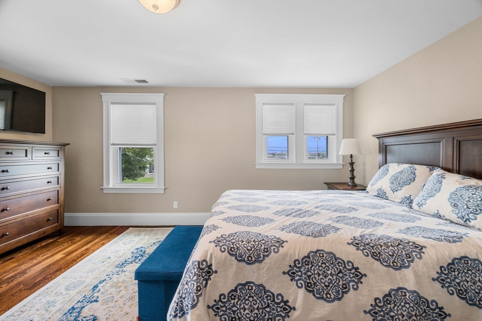 103 Sylvan St, Danvers, MA Image 20