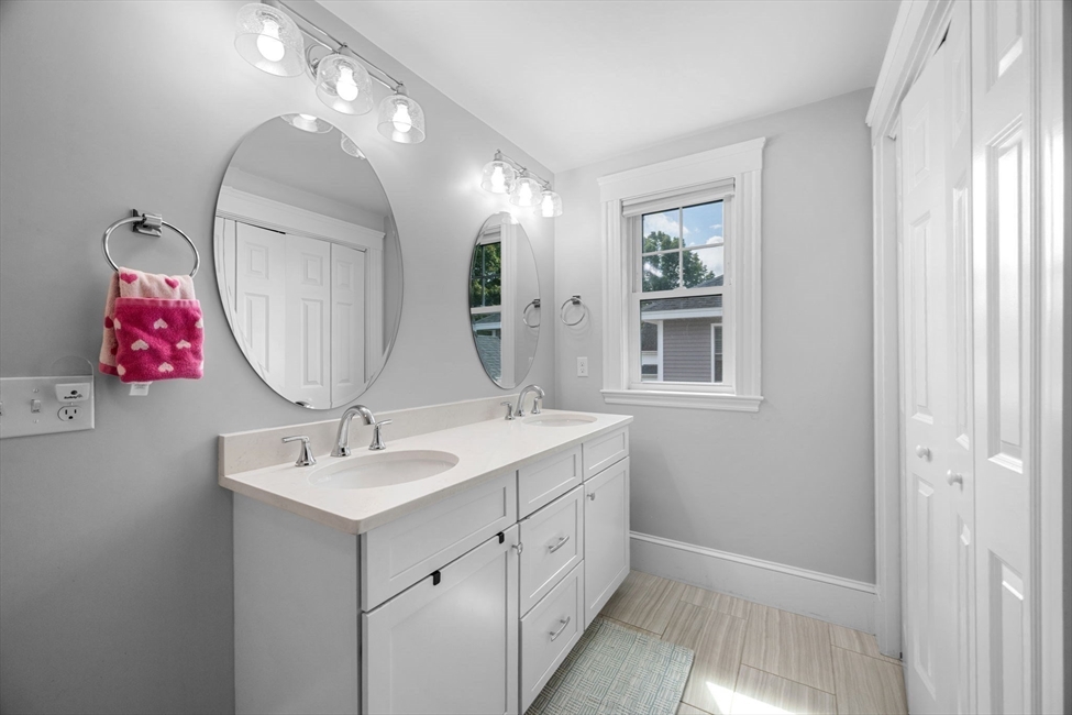 103 Sylvan St, Danvers, MA Image 24
