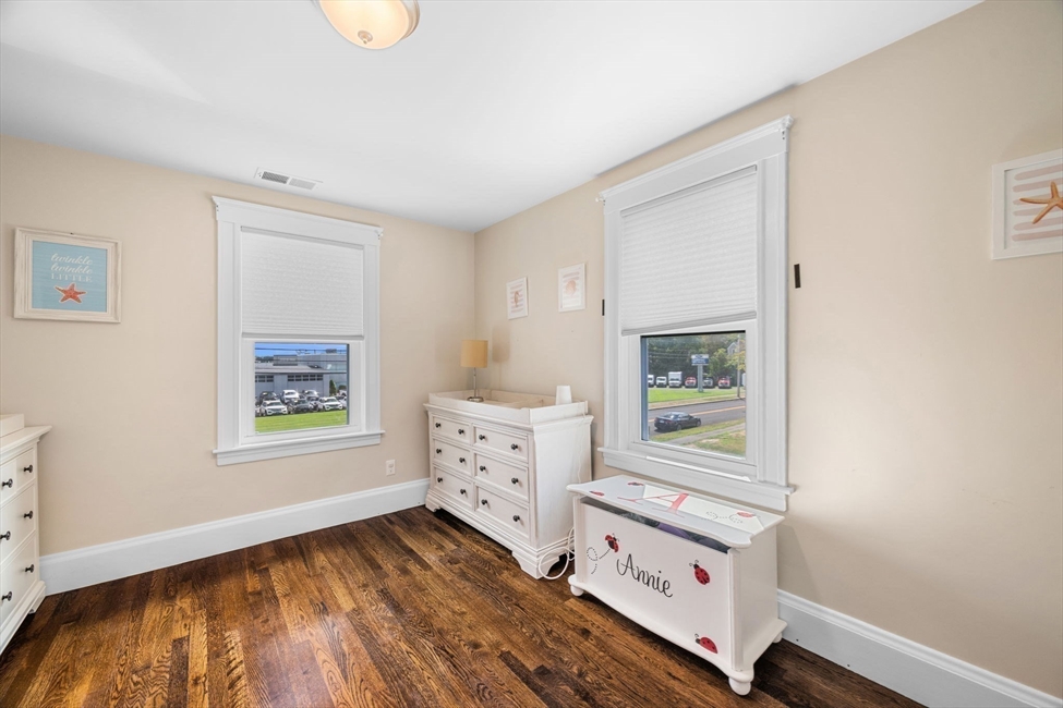 103 Sylvan St, Danvers, MA Image 27