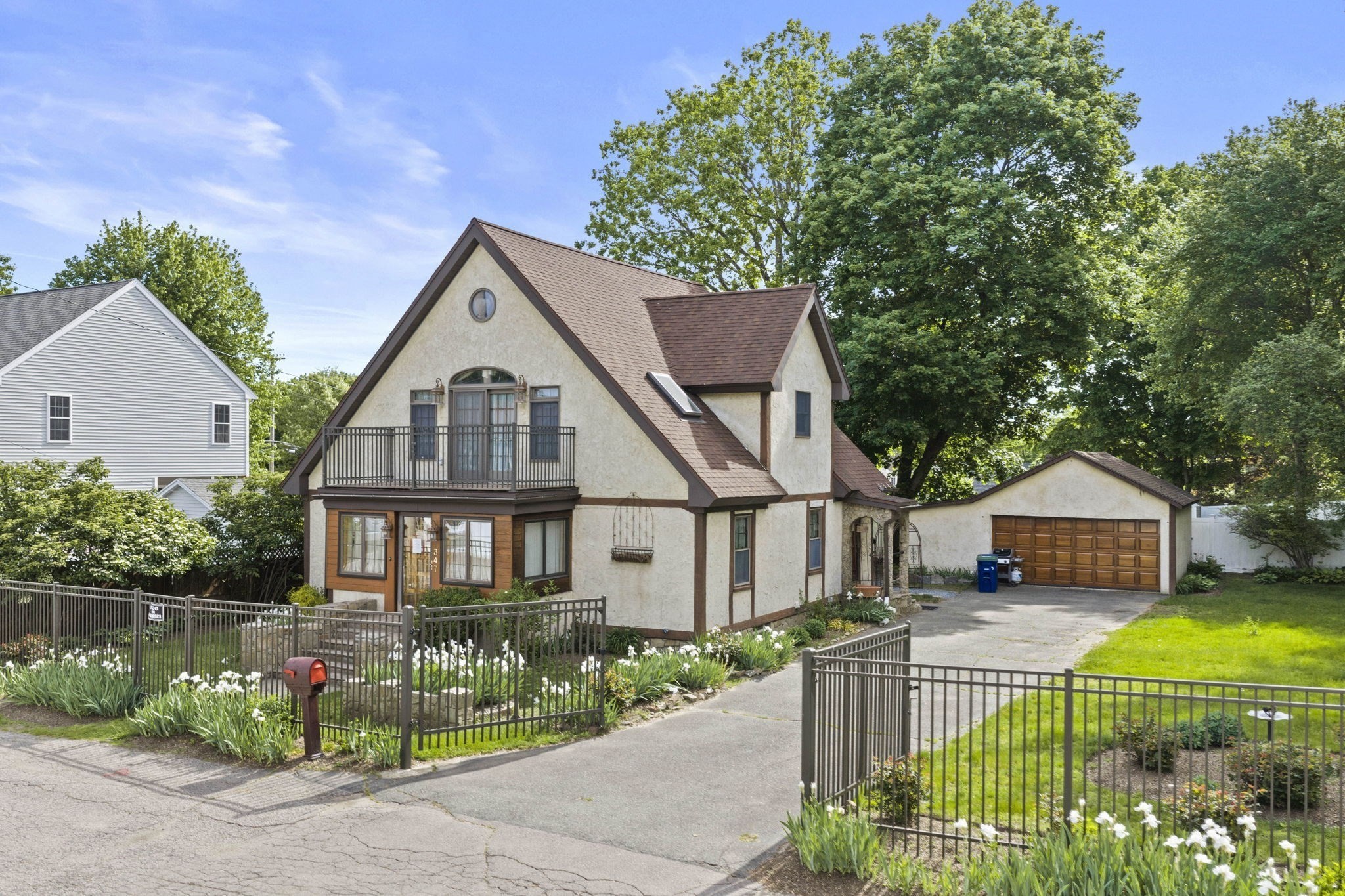 347 Plain St, Braintree, MA 02184