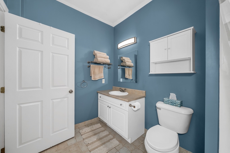 8 Walnut St, Peabody, MA Image 17