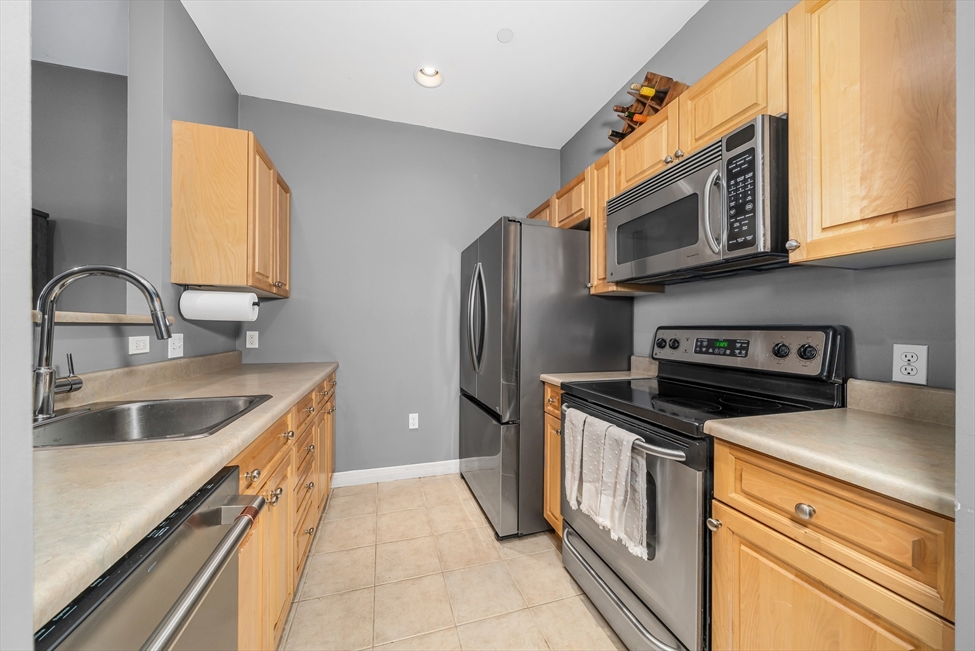 8 Walnut St, Peabody, MA Image 9