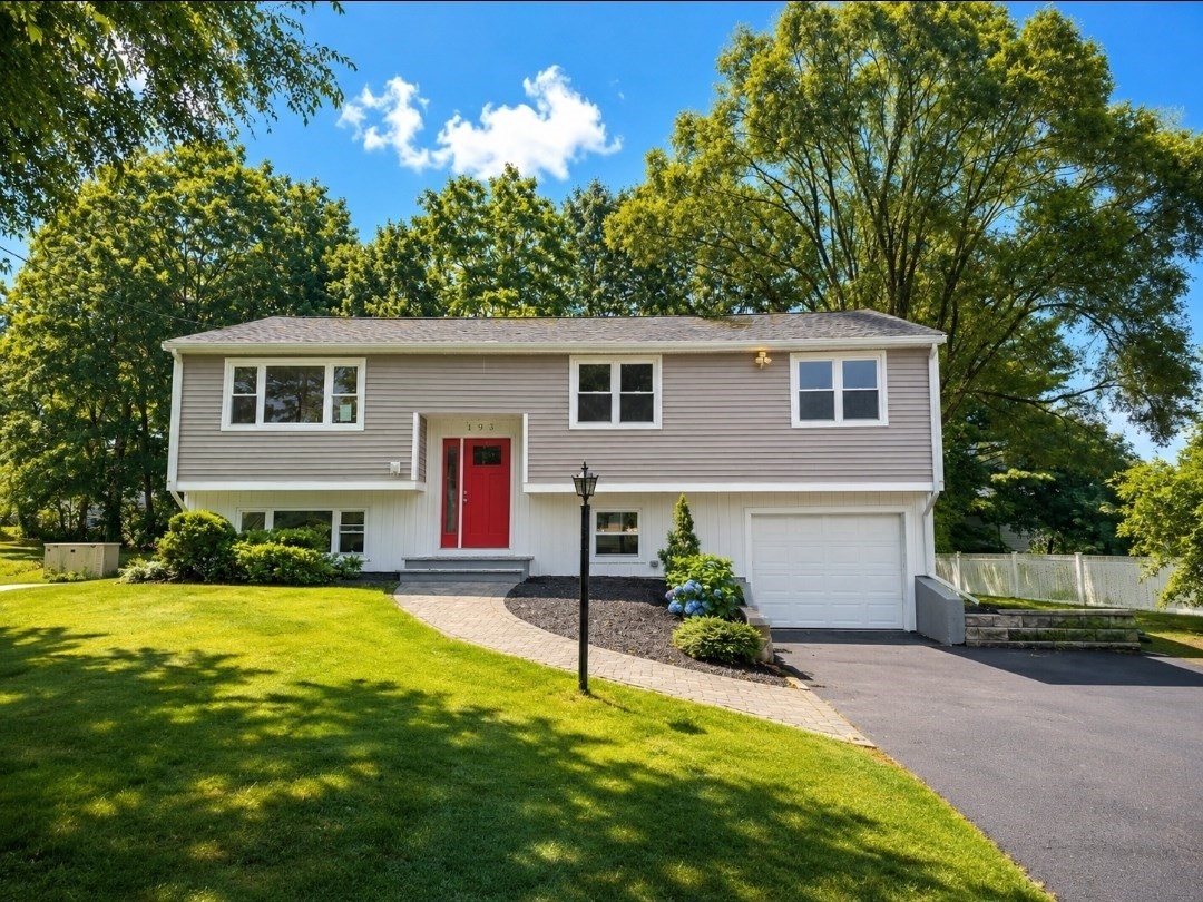 193 Charles Circle, Stoughton, MA 02072