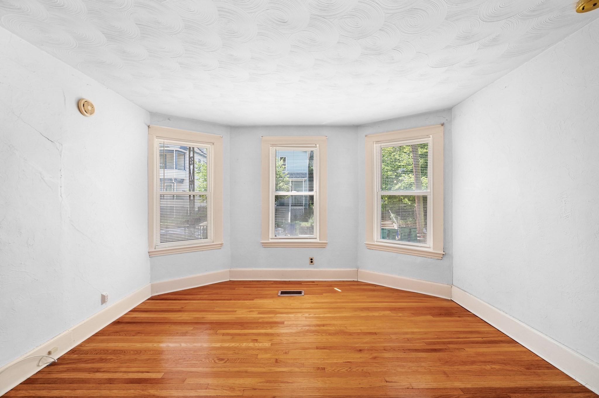 31 Orchard St, Medford, MA 02155 - Image 8