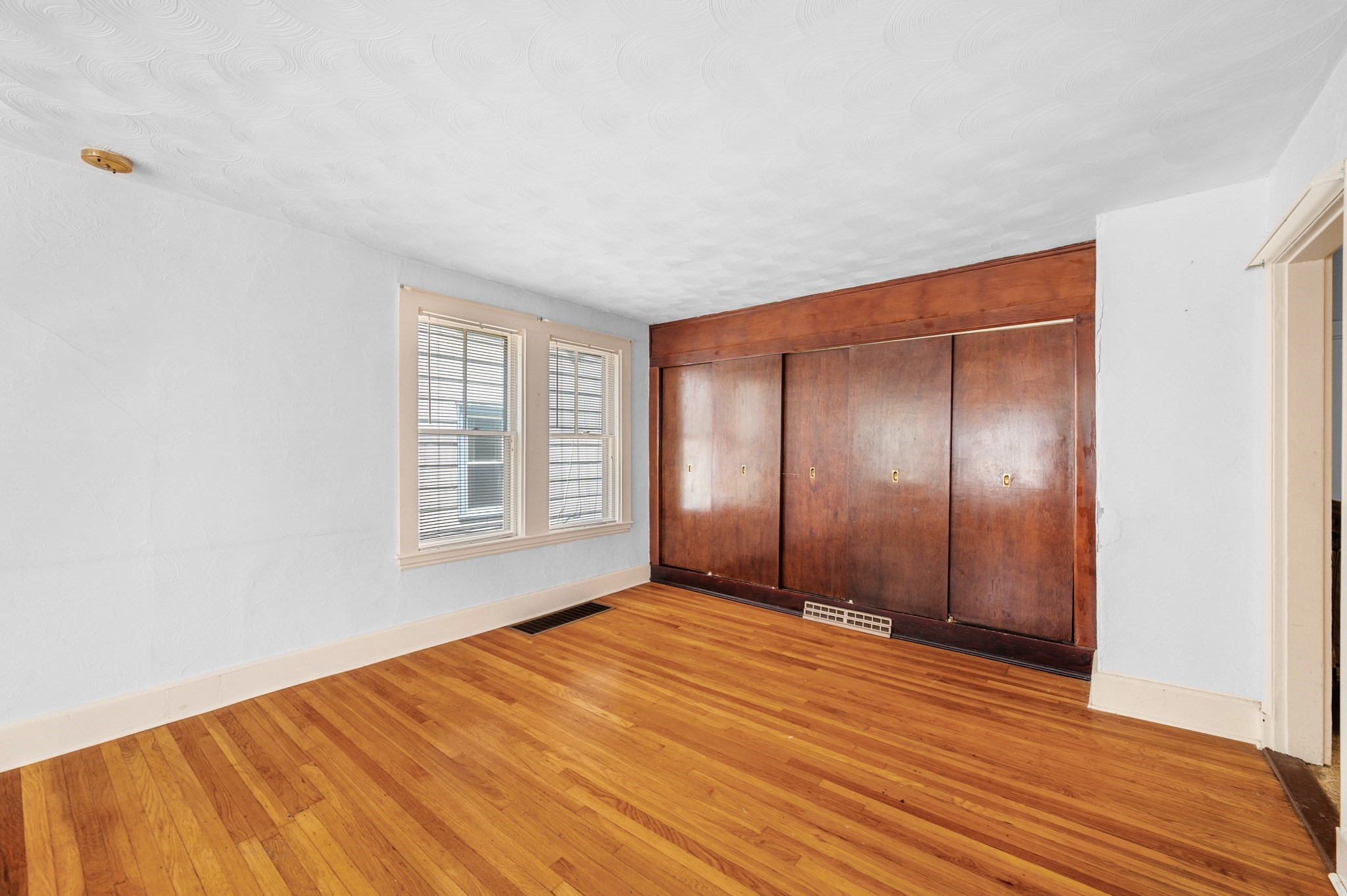 31 Orchard St, Medford, MA 02155 - Image 9