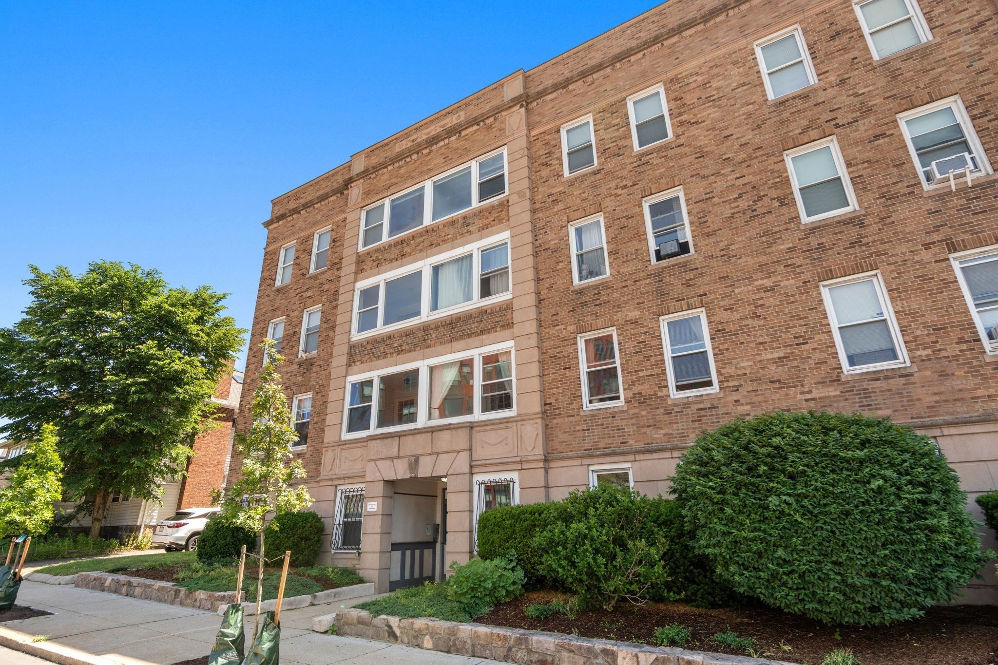 238 S Huntington Ave Unit 1, Jamaica Plain, Boston, MA 02130