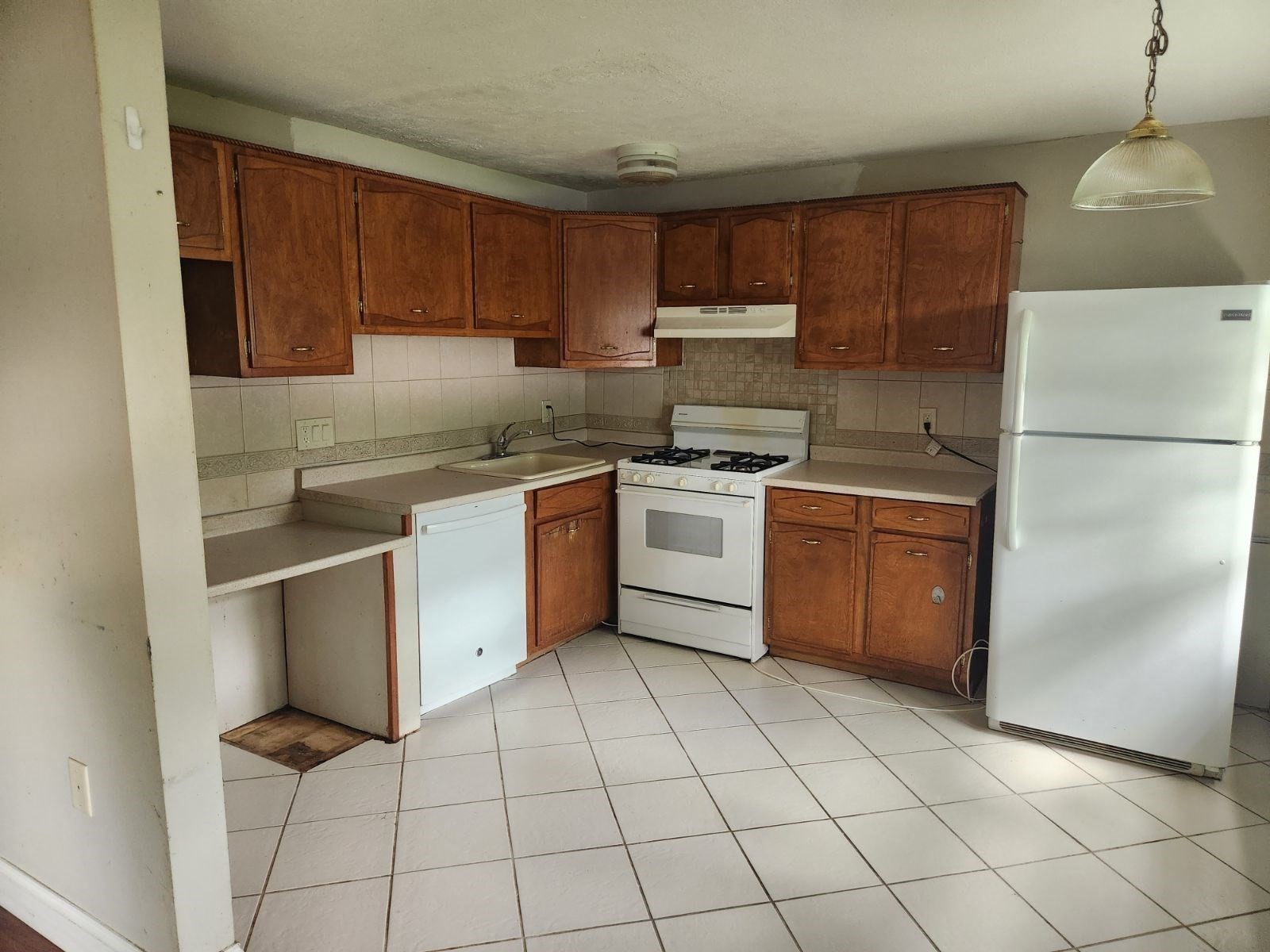 25 Farrwood Ave Unit 1, North Andover, MA 01845