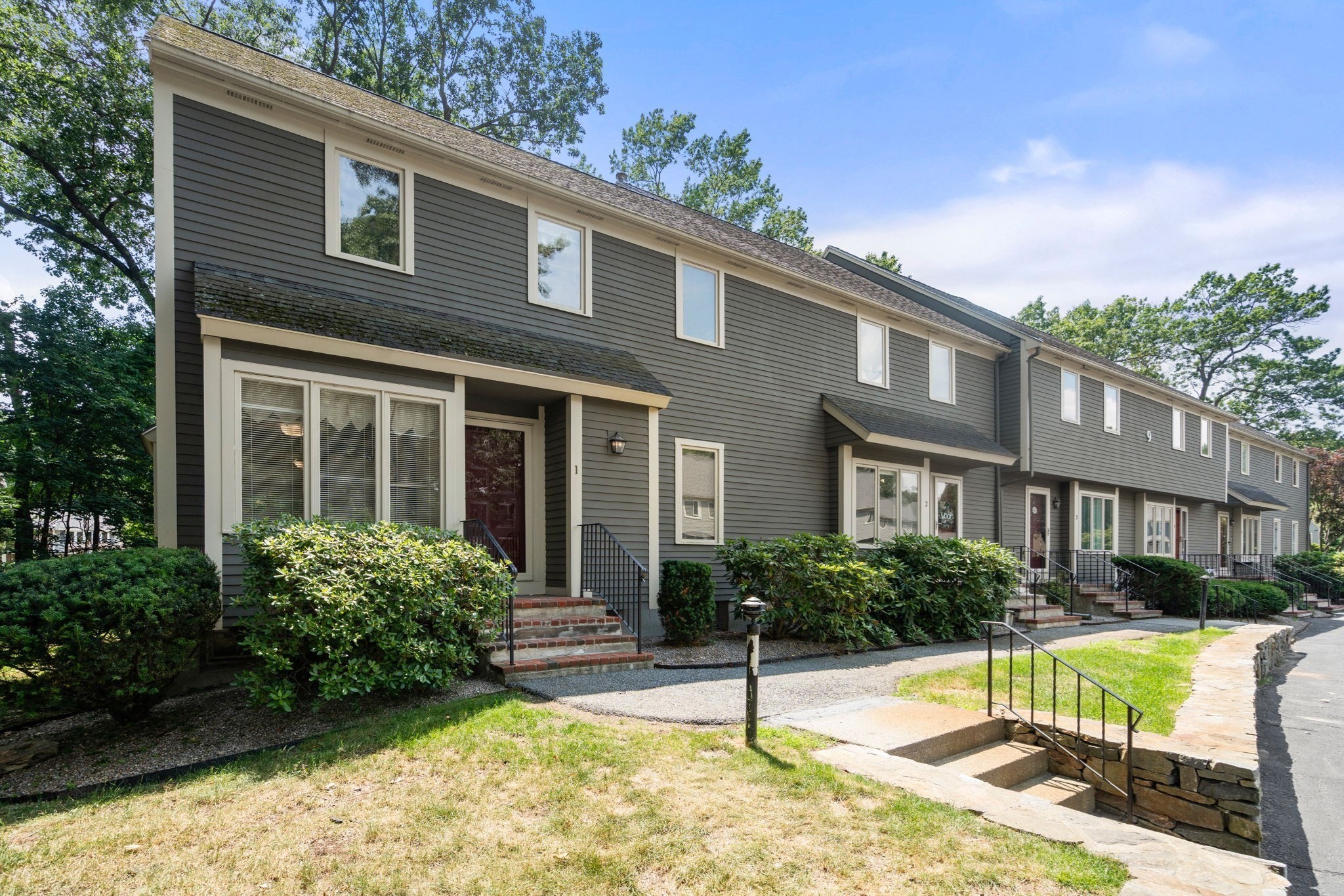 9 Deer Path Unit 1, Maynard, MA 01754