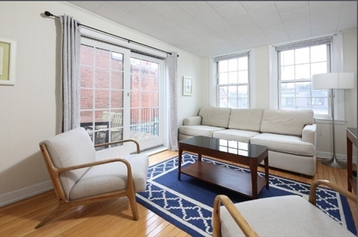 296 Malrborough St, Apt 7