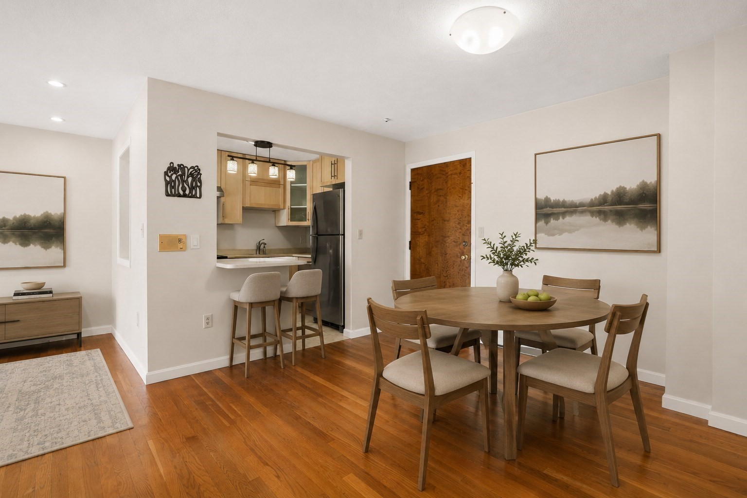 655 Saw Mill Brook Prkwy Unit 20, Newton, MA 02459 - Image 3