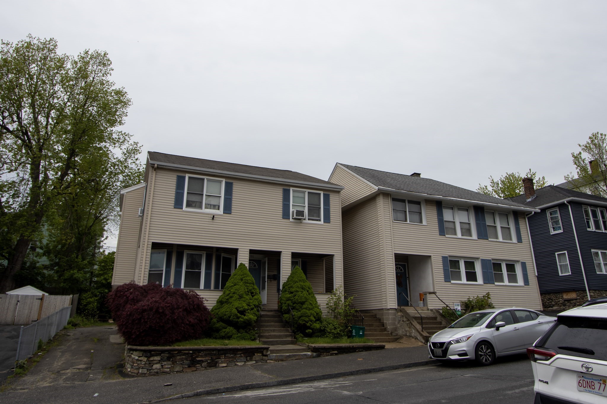 86 Pilgrim Ave, Worcester, MA 01604