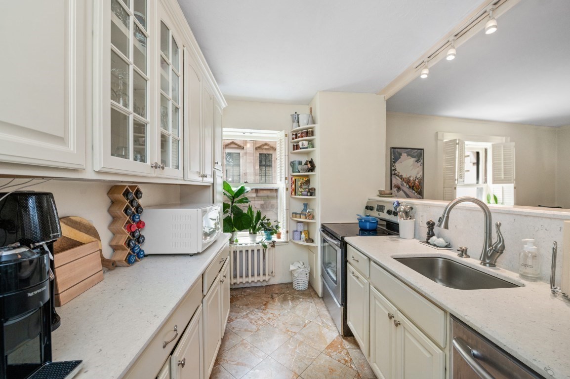 21 Beacon Street Unit 2E, Downtown, Boston, MA 02108