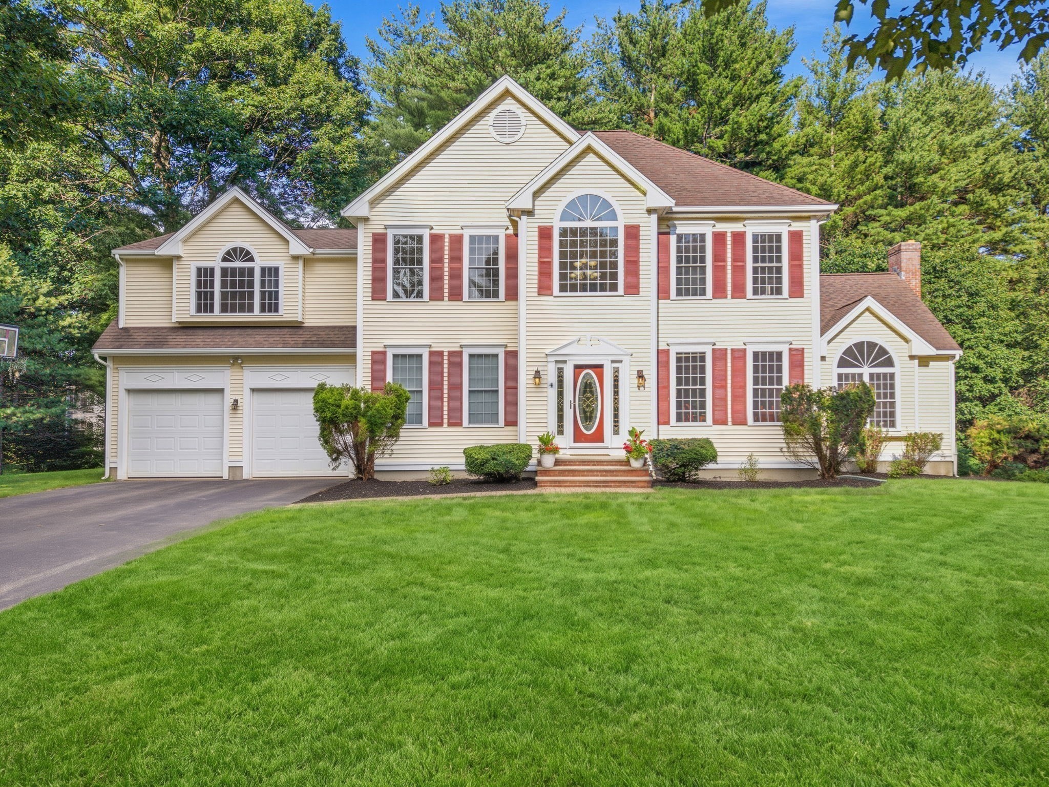 4 Juneberry Ln, Westford, MA 01886