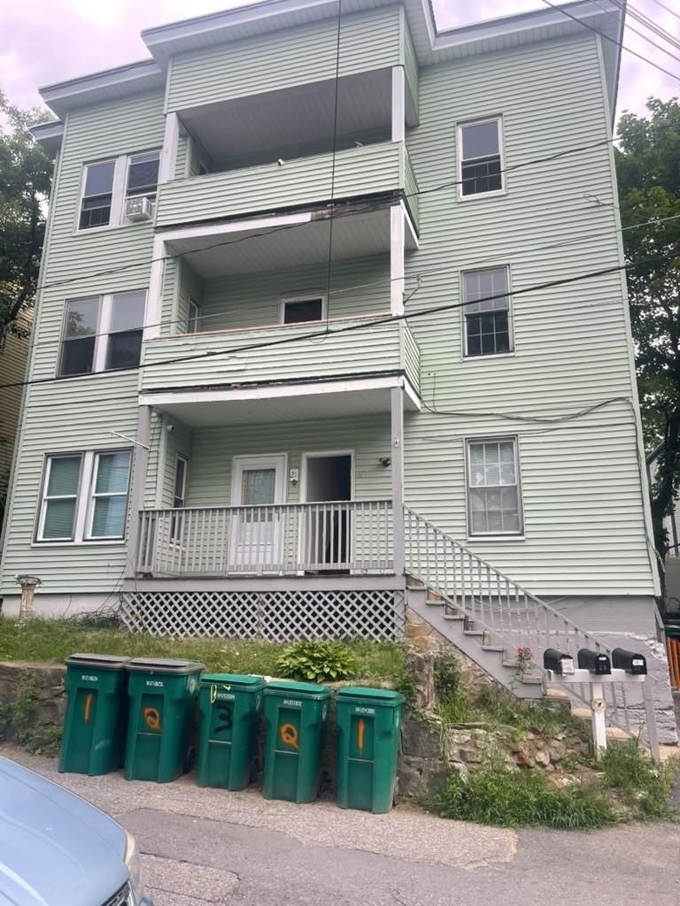 21 Omena Pl, Fitchburg, MA 01420