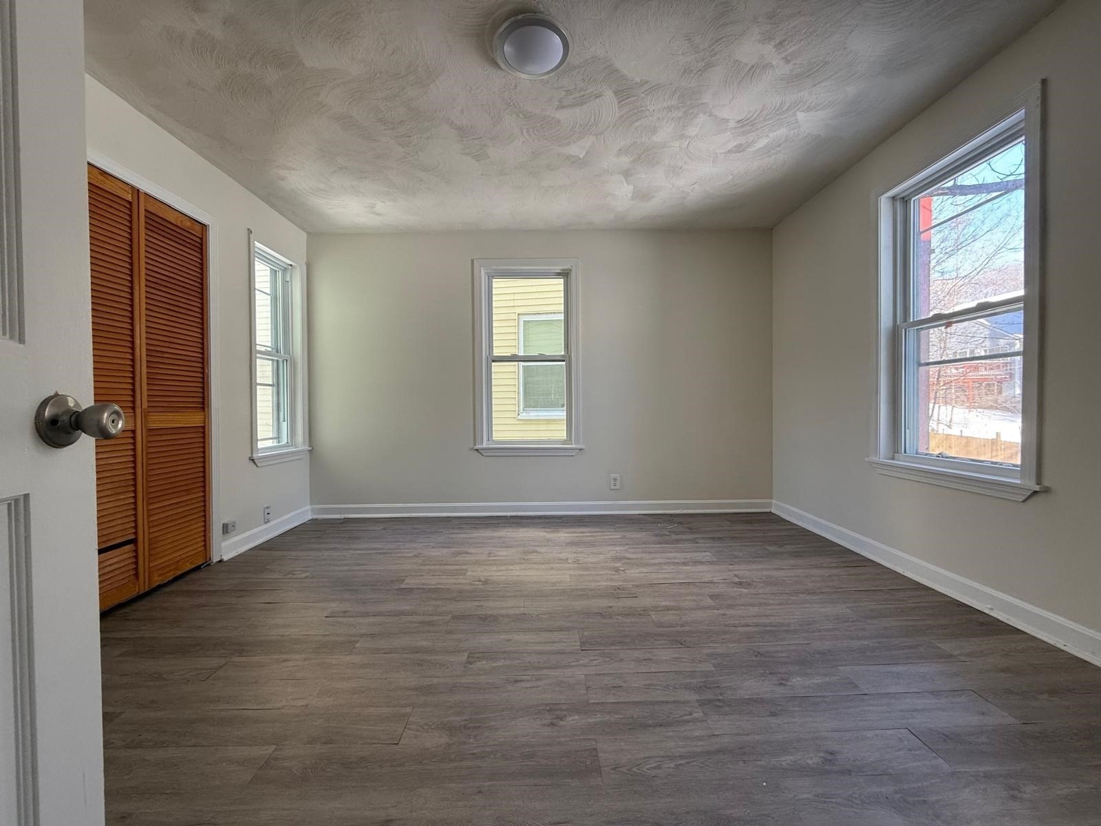 21 Omena Pl, Fitchburg, MA 01420 - Image 3