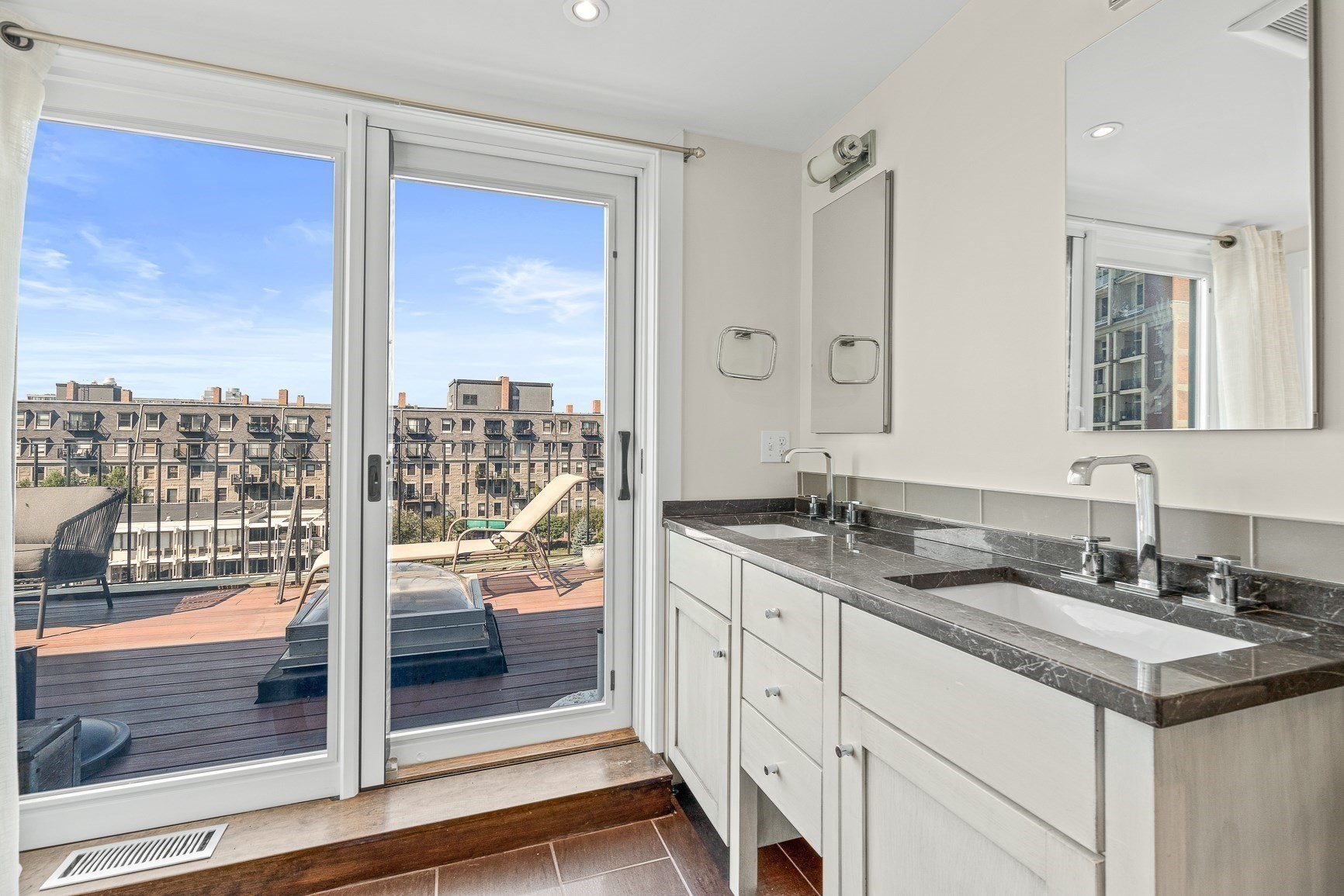 33 Commercial Wharf Unit 52, Downtown, Boston, MA 02110 - Image 17