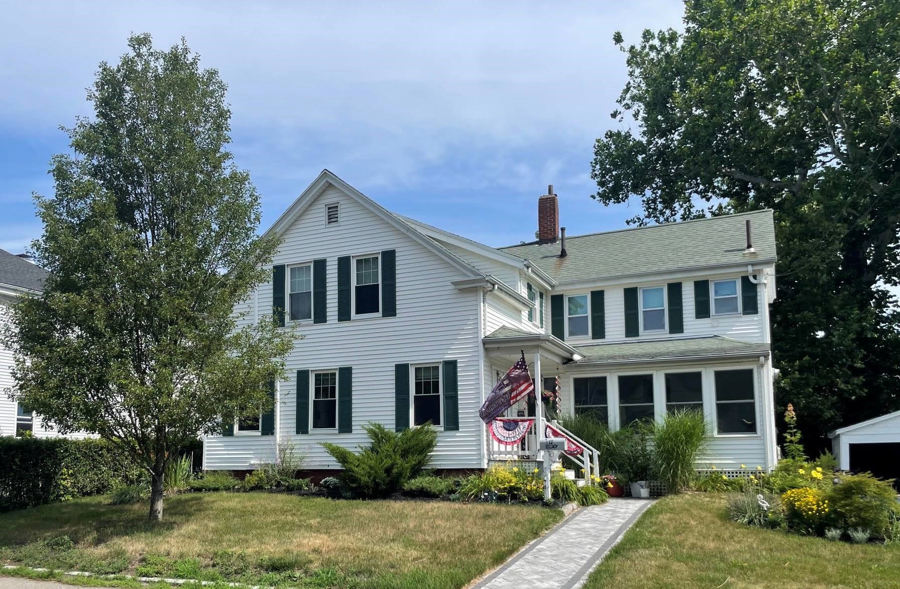 15 Briggs Street, Taunton, MA 02780