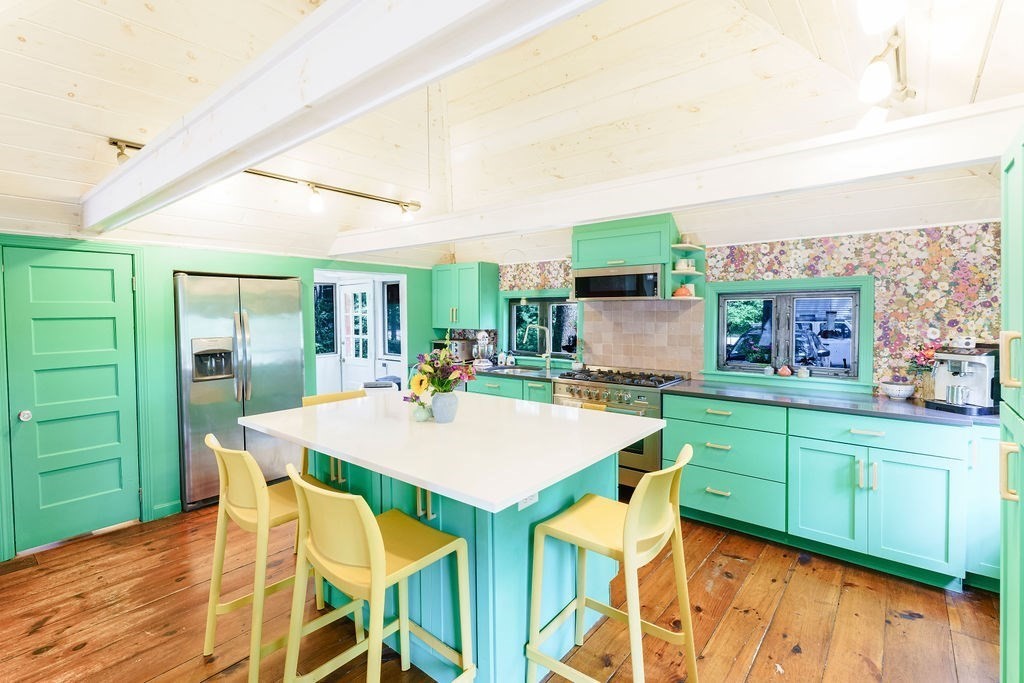 39 Goldfinch Ln, Plymouth, MA 02360 - Image 2