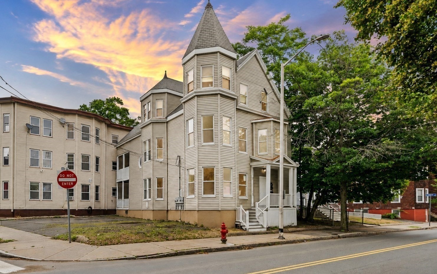 162 Washington St, Lynn, MA 01902