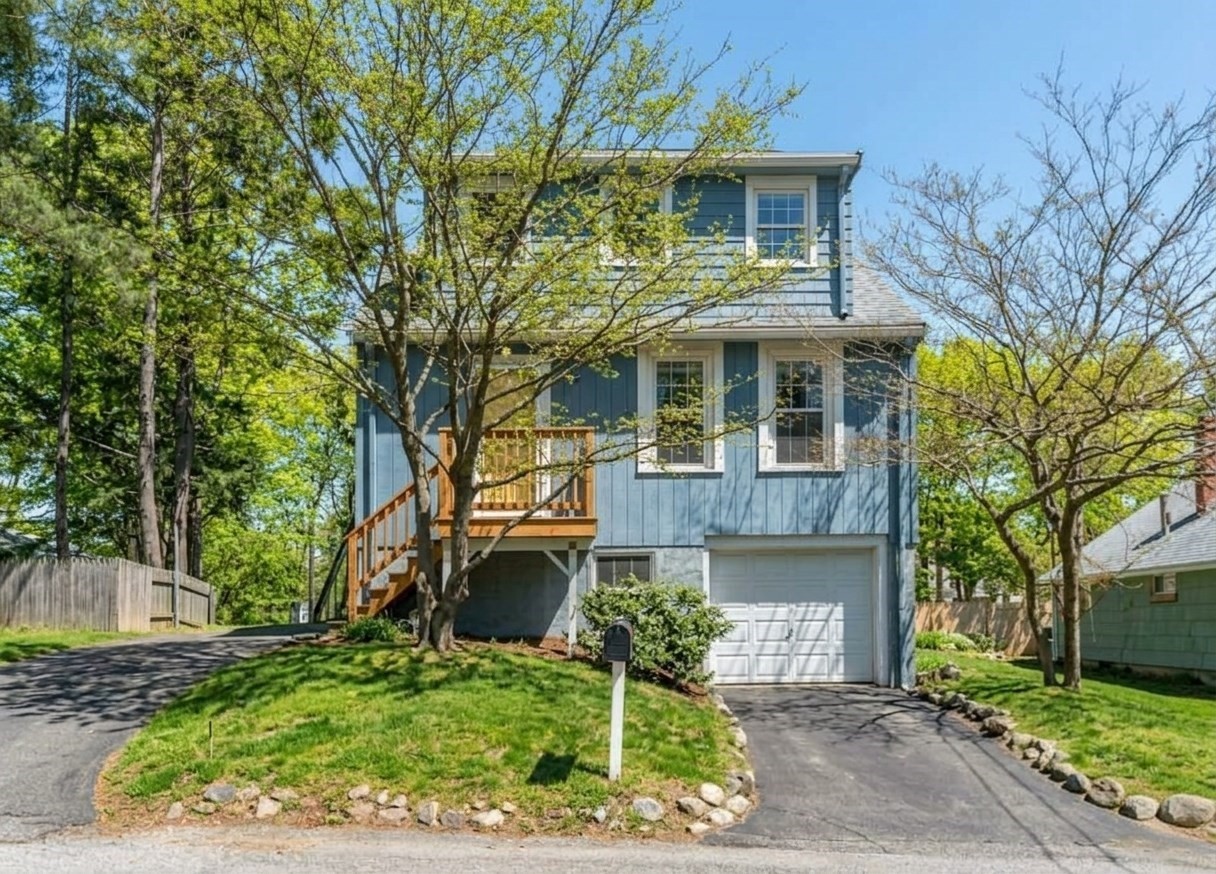 76 East Shore Road, Holbrook, MA 02343