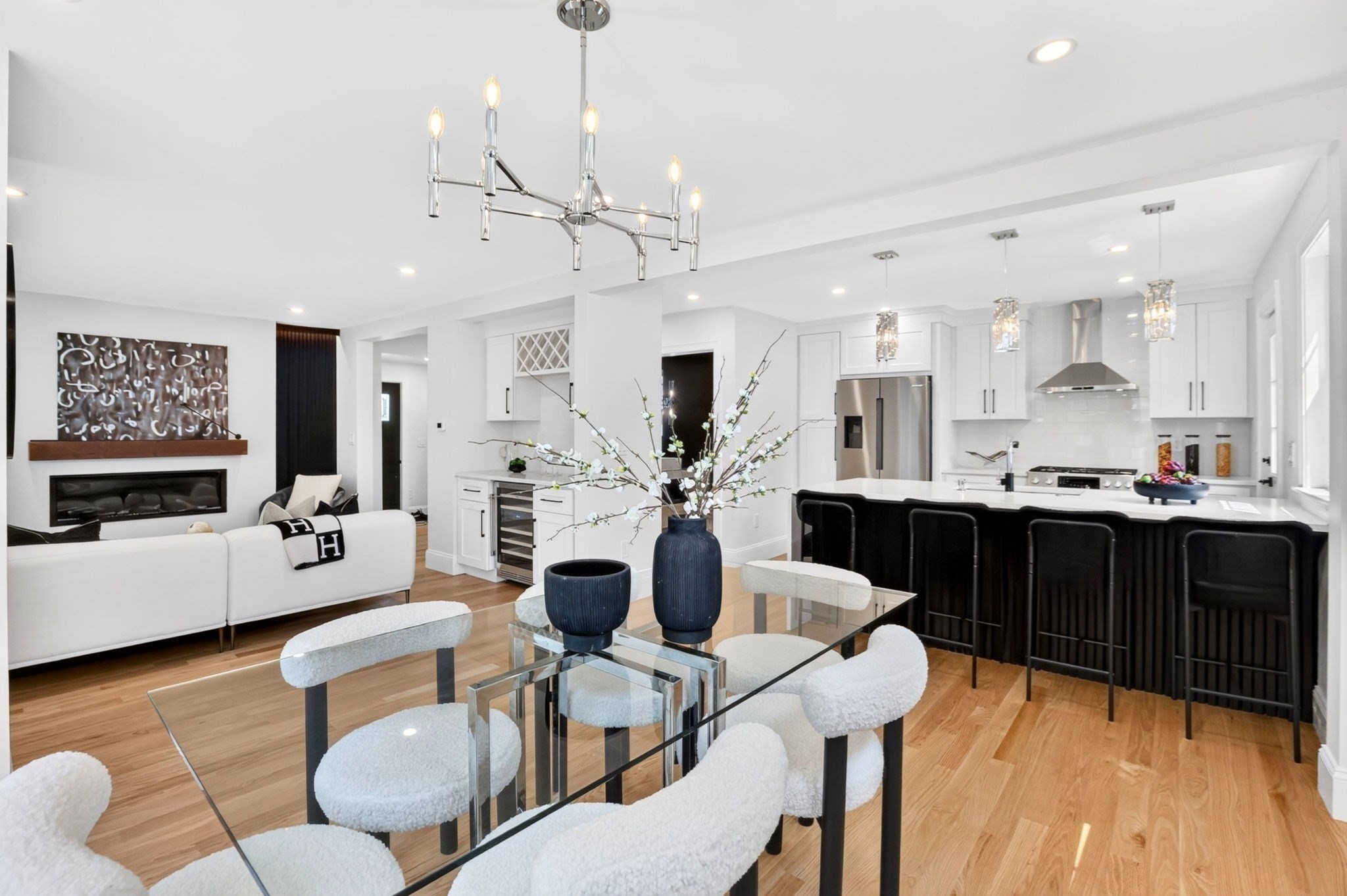 66 Linden St, Newton, MA 02464