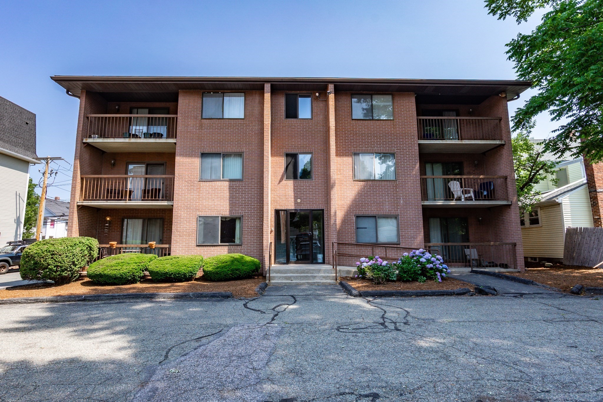 150 School Street Unit 5, Waltham, MA 02453