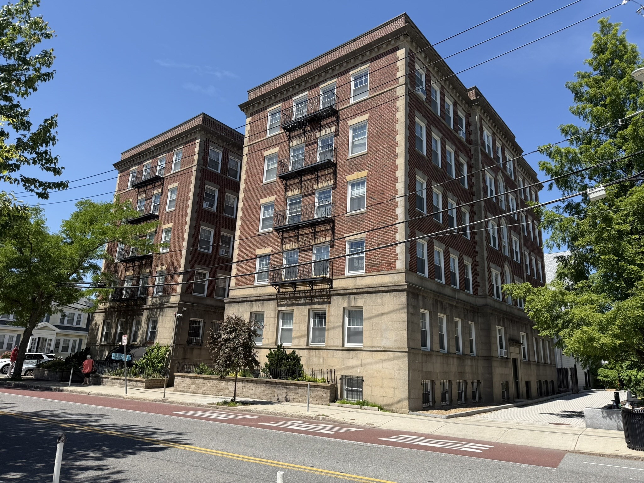 36 College Ave, Somerville, MA 02144