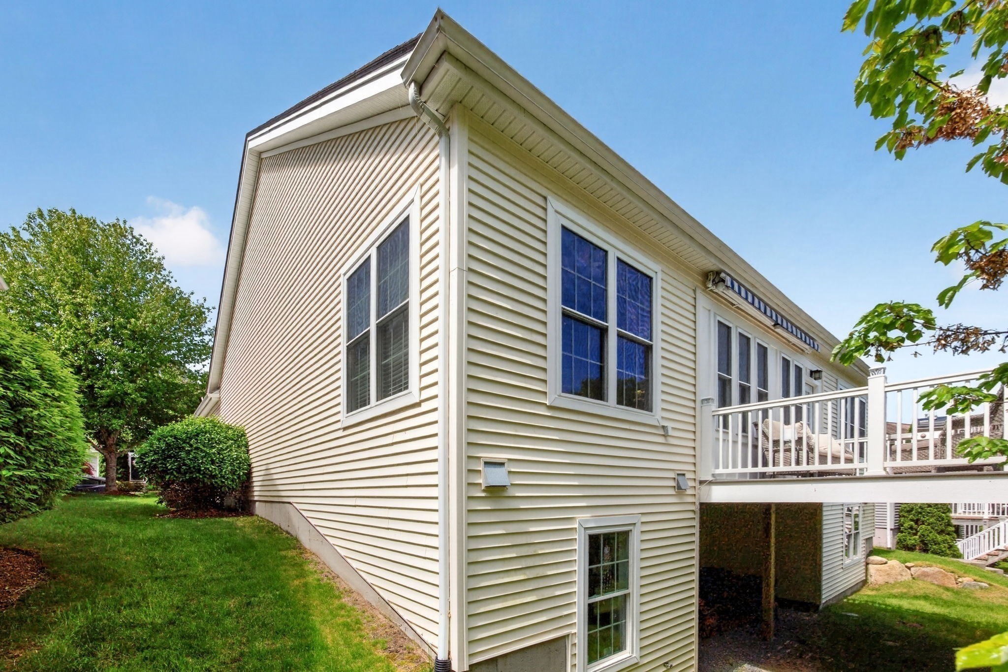 28 Cottage Cove, Plymouth, MA 02360