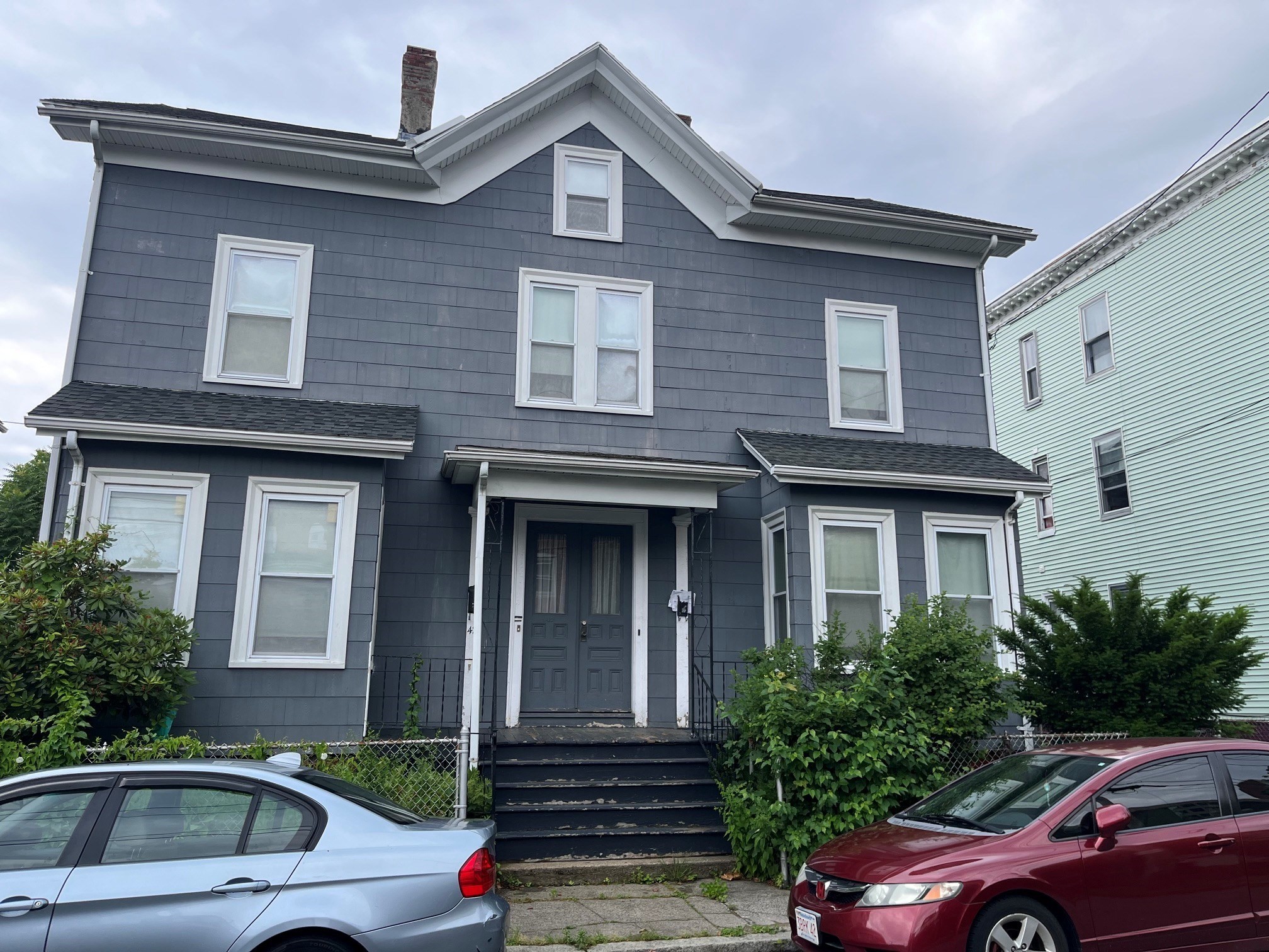 42 Whittier St, Lynn, MA 01902