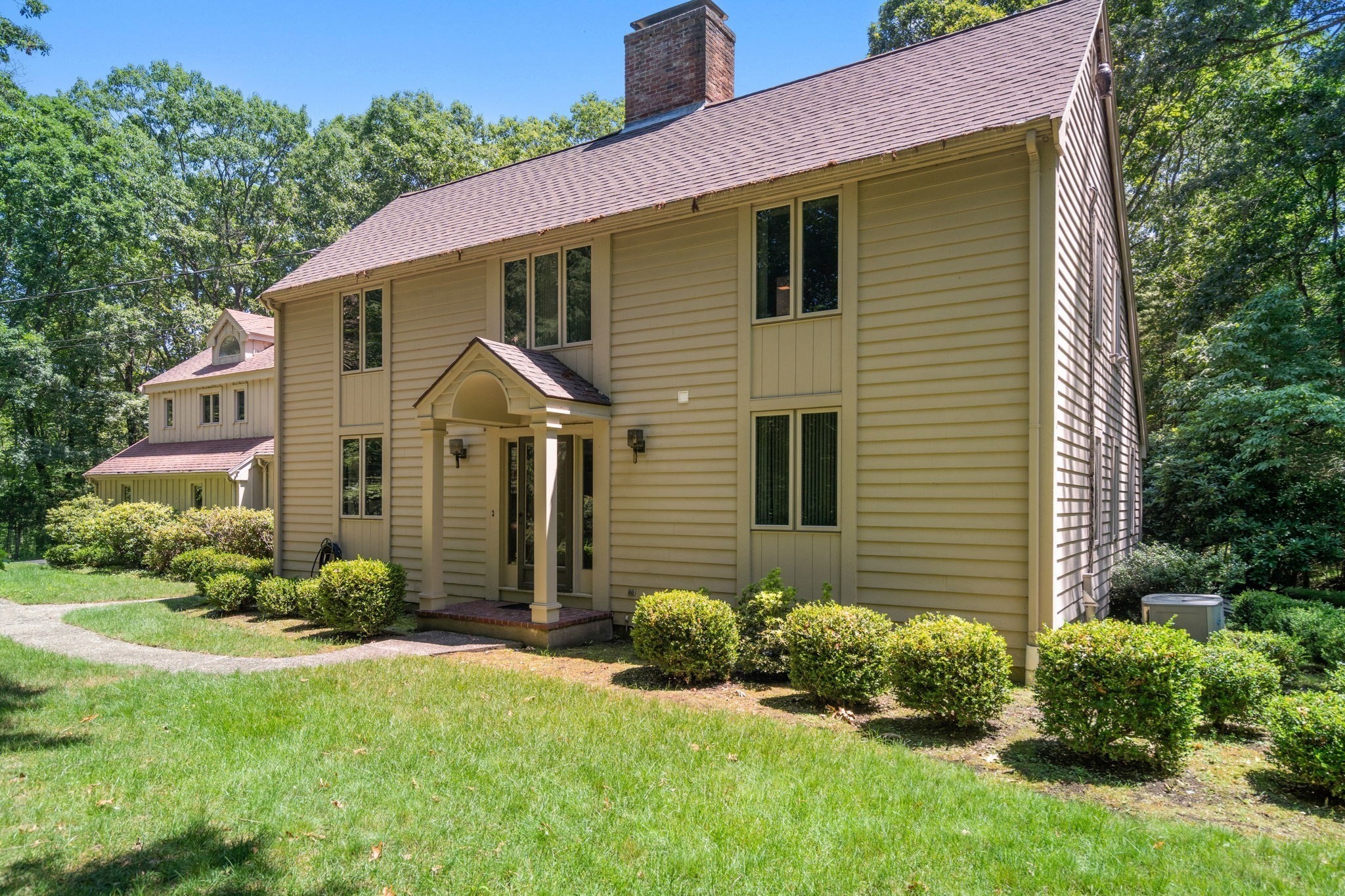4 Meservey Lane, Lynnfield, MA 01940