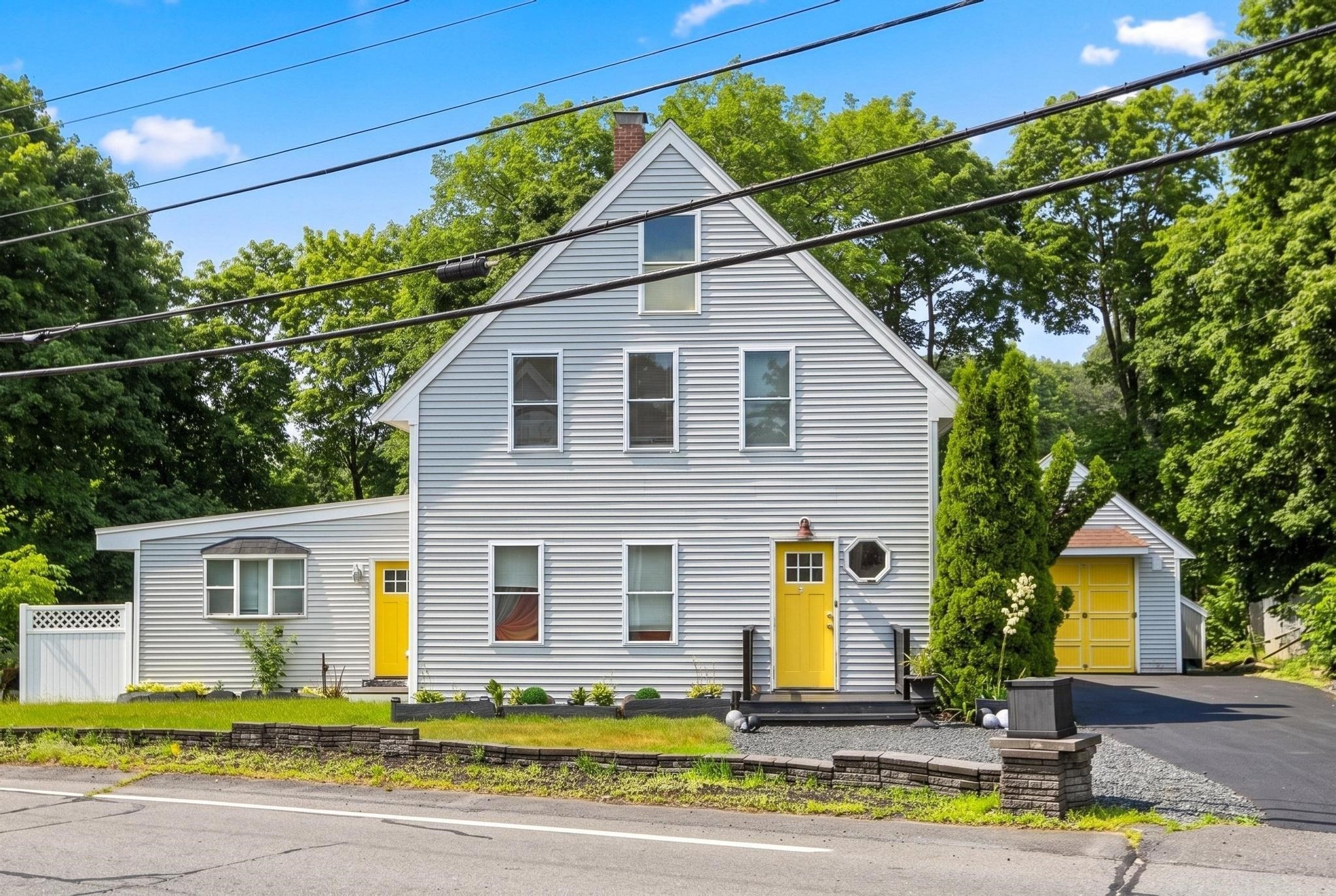 73 Wareham St, Middleboro, MA 02346