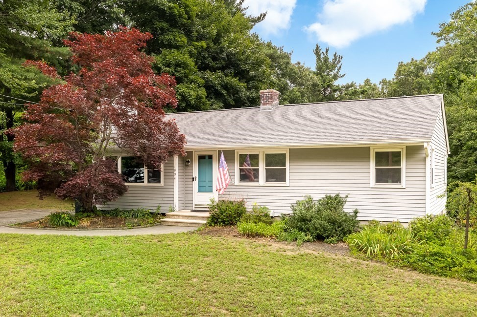 1994 Main St, Holden, MA 01522