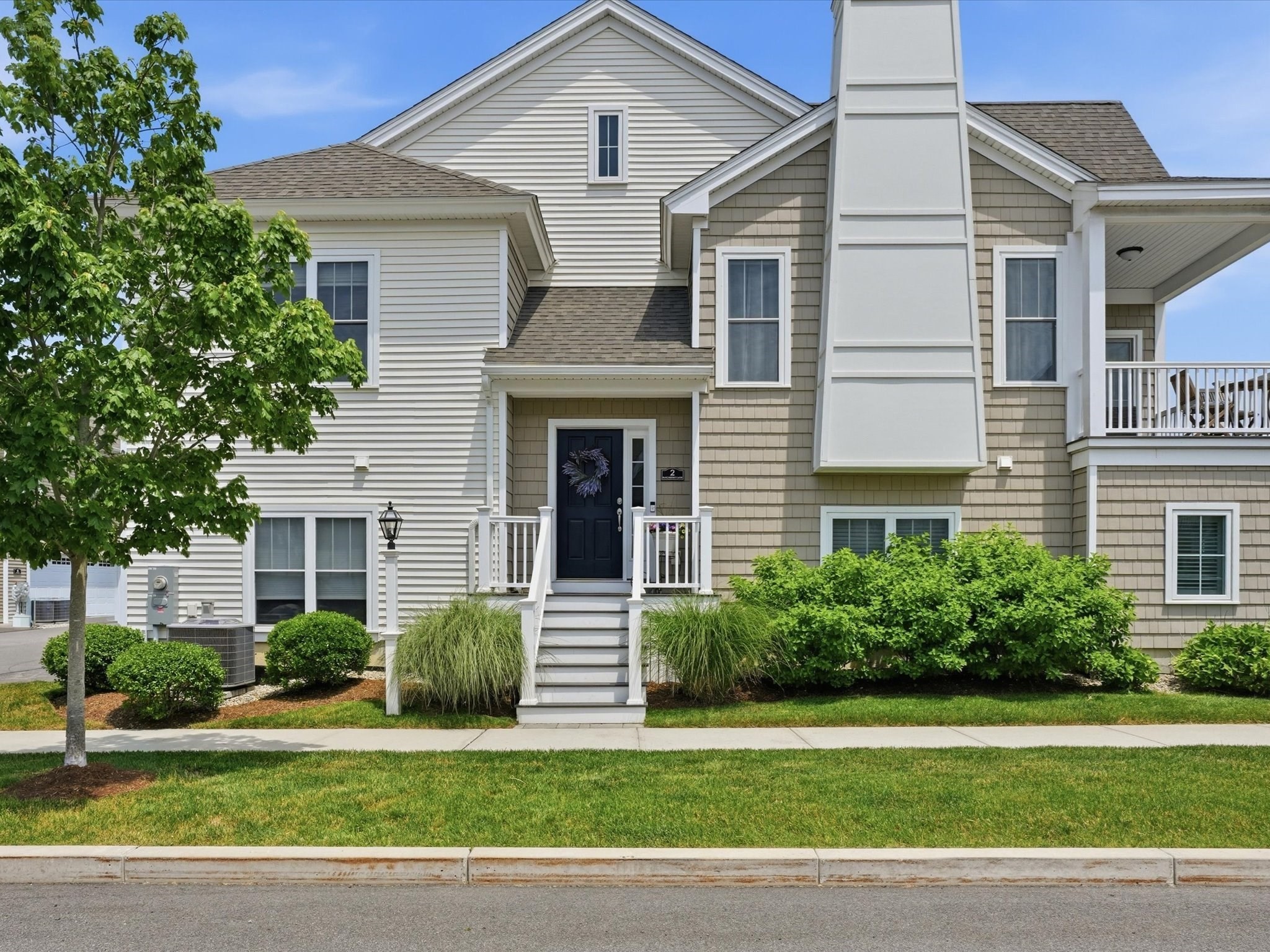 2 Blackberry Ln, Plymouth, MA 02360