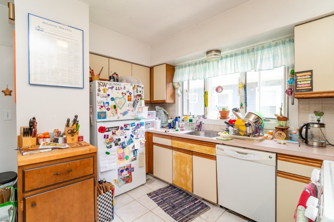 34 Irma Ave, Watertown, MA 02472 - Image 17