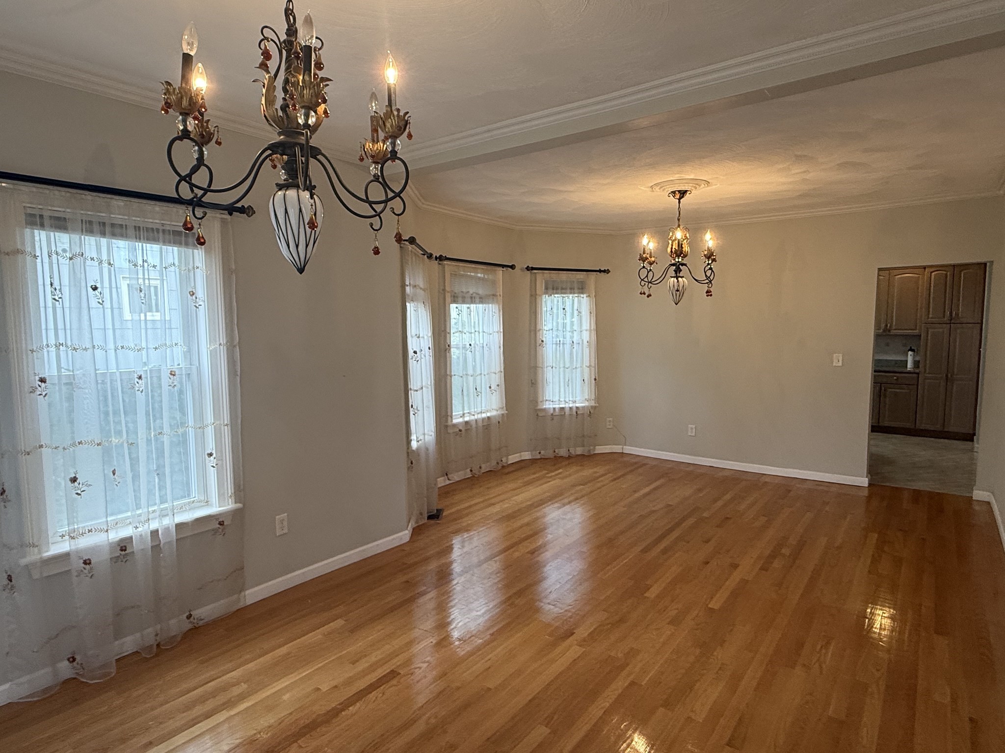 34 Irma Ave, Watertown, MA 02472 - Image 4
