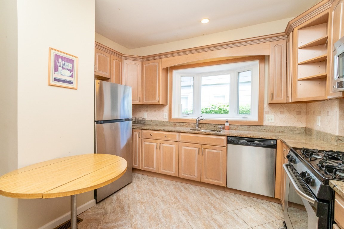 34 Irma Ave, Watertown, MA 02472 - Image 9