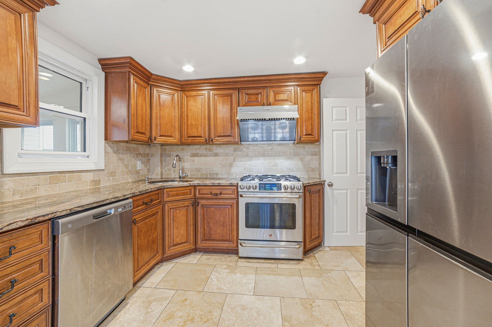 54 Bay State Rd, Quincy, MA 02171 - Image 20