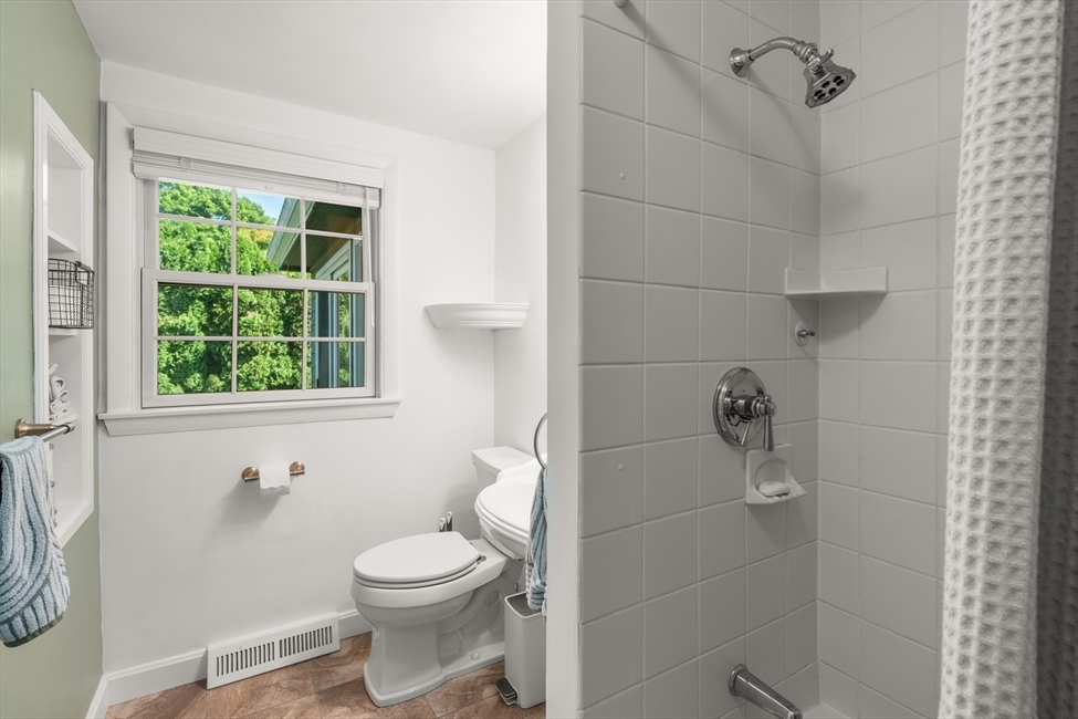 5 Adeline Rd, Beverly, MA Image 28