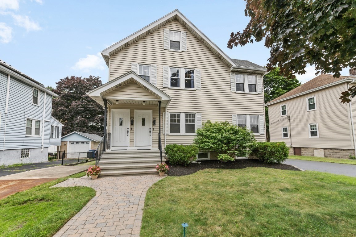 213 Main St, Melrose, MA 02176